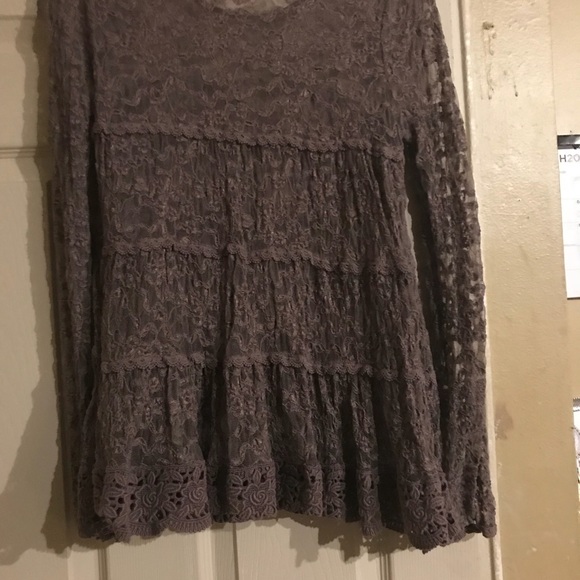 Top - Picture 2 of 4